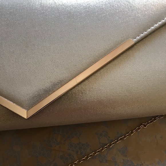 Evening Clutch - Picture 3 of 6